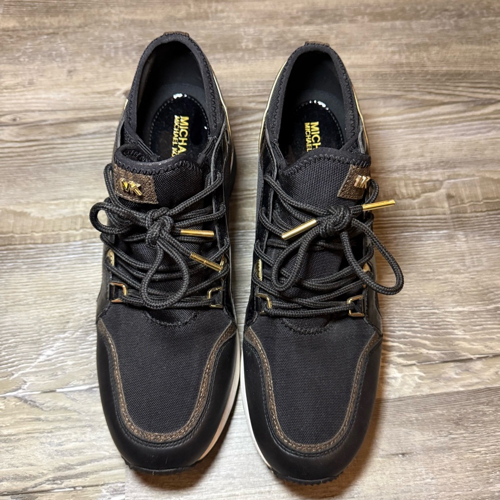 Michael Kors LIV trainer